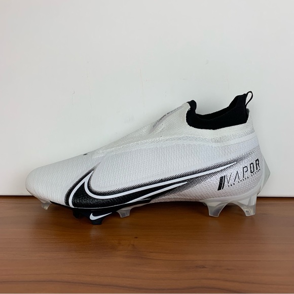 Nike Vapor Edge Elite 360 Flyknit Football Cleats (WIDE SIZING) - Picture 9 of 13